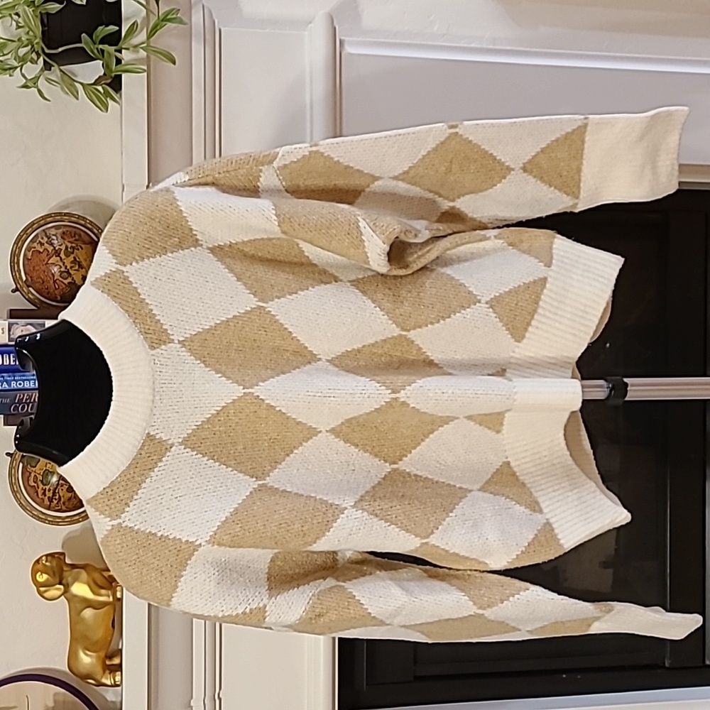 Abercrombie & Fitch Argyle Sweater Large Tan‎ Cream